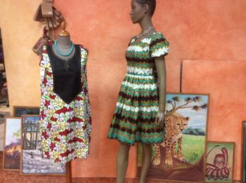 L’Afrokinoise - Vêtements Femmes et Hommes à Saint-Paul