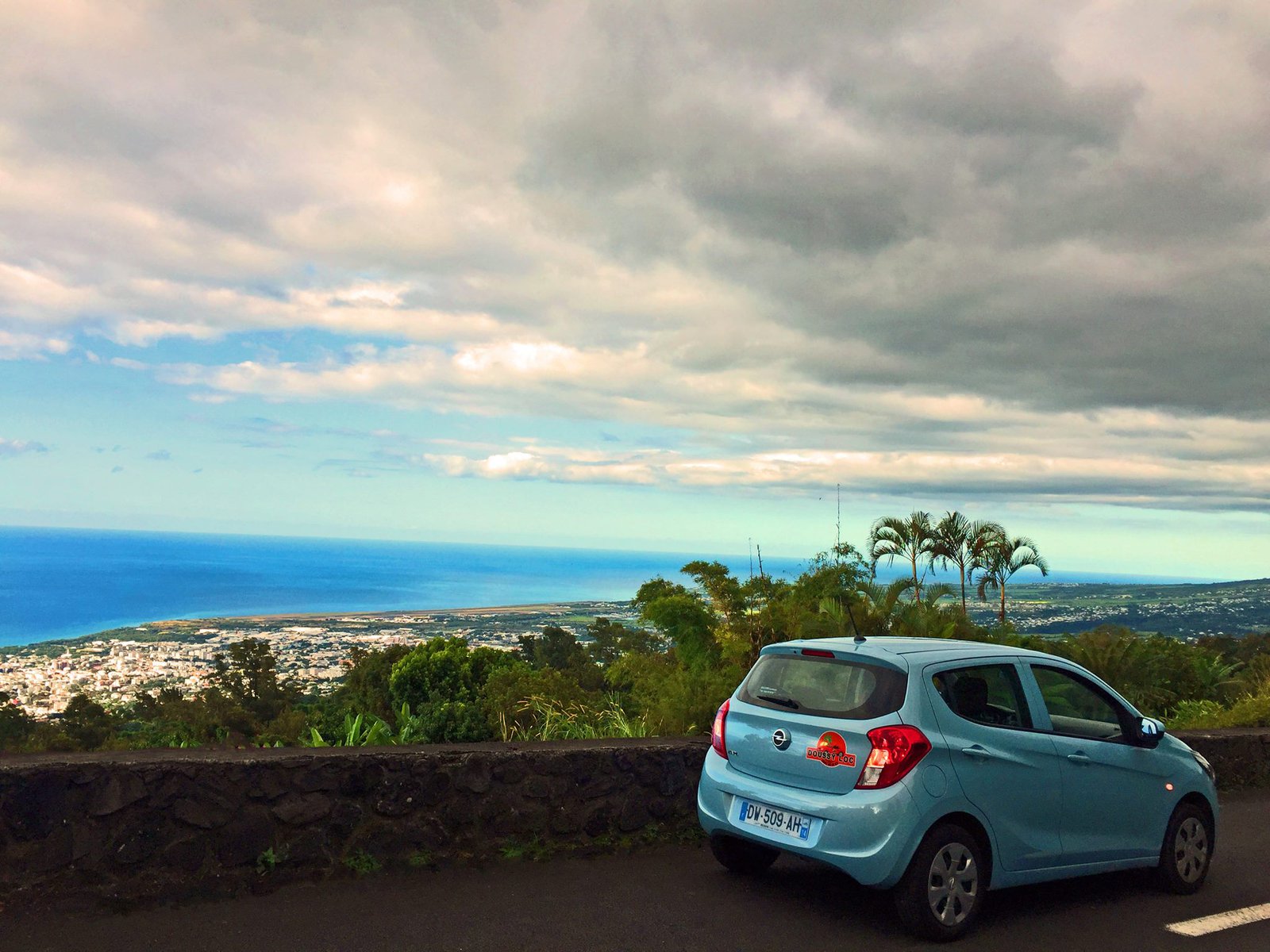 Location voiture catégorie B à SaintDenis chez DOUSSY LOC Location de